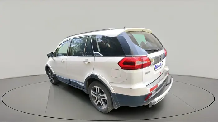 2017 Tata Hexa XT 4X2 7 STR, Diesel, Manual, 1,55,630 km, exterior
