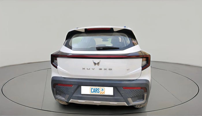 2024 Mahindra XUV 3XO AX5 1.2 L TCMPFi, Petrol, Manual, 11,500 km, exterior