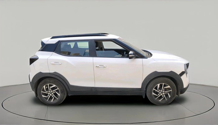 2024 Mahindra XUV 3XO AX5 1.2 L TCMPFi, Petrol, Manual, 11,500 km, exterior