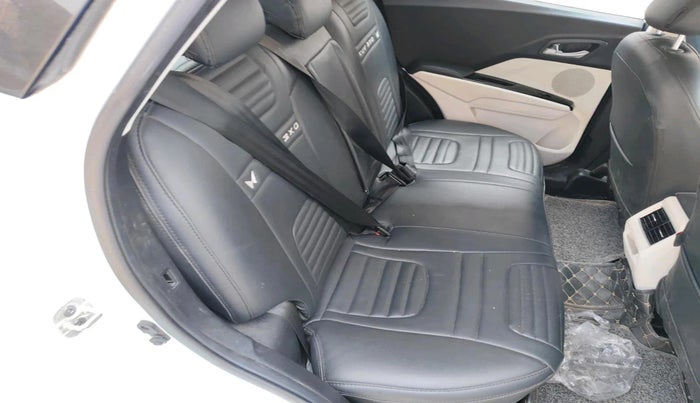 2024 Mahindra XUV 3XO AX5 1.2 L TCMPFi, Petrol, Manual, 11,500 km, interior