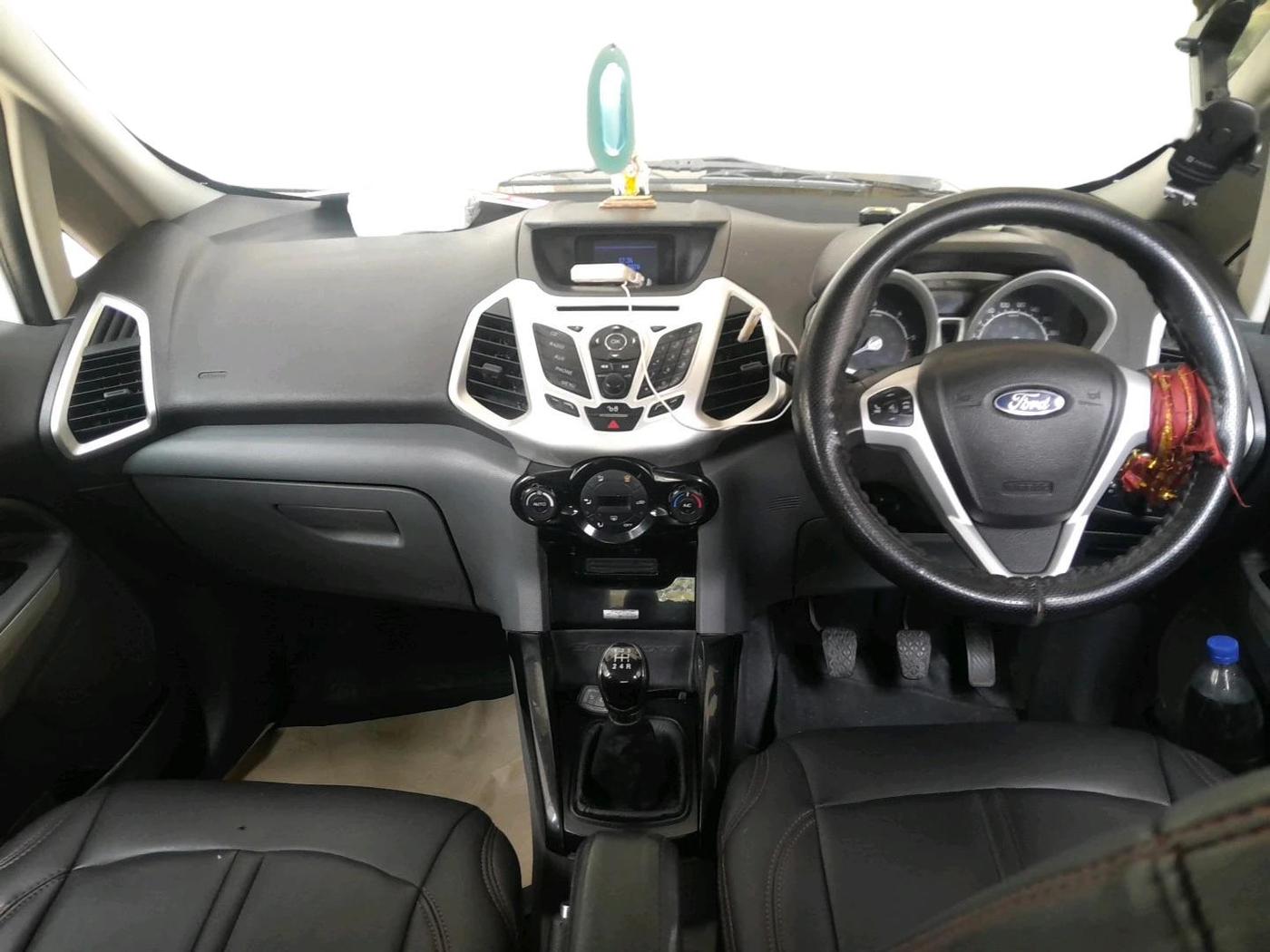 2014 Ford Ecosport TITANIUM 1.5L DIESEL, Diesel, Manual, 1,00,000 km, interior