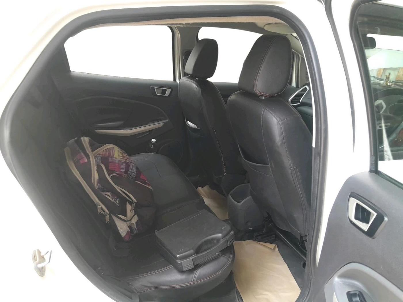 2014 Ford Ecosport TITANIUM 1.5L DIESEL, Diesel, Manual, 1,00,000 km, interior