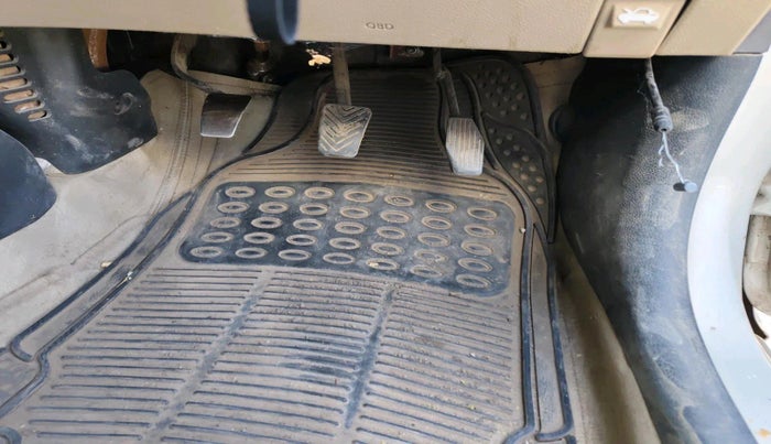 2012 Hyundai Eon D-LITE+, CNG, Manual, 96,887 km, interior