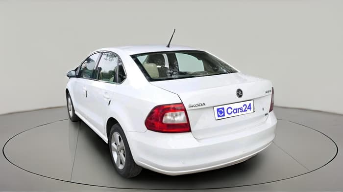 2016 Skoda Rapid STYLE 1.5 TDI AT, Diesel, Automatic, 87,341 km, exterior