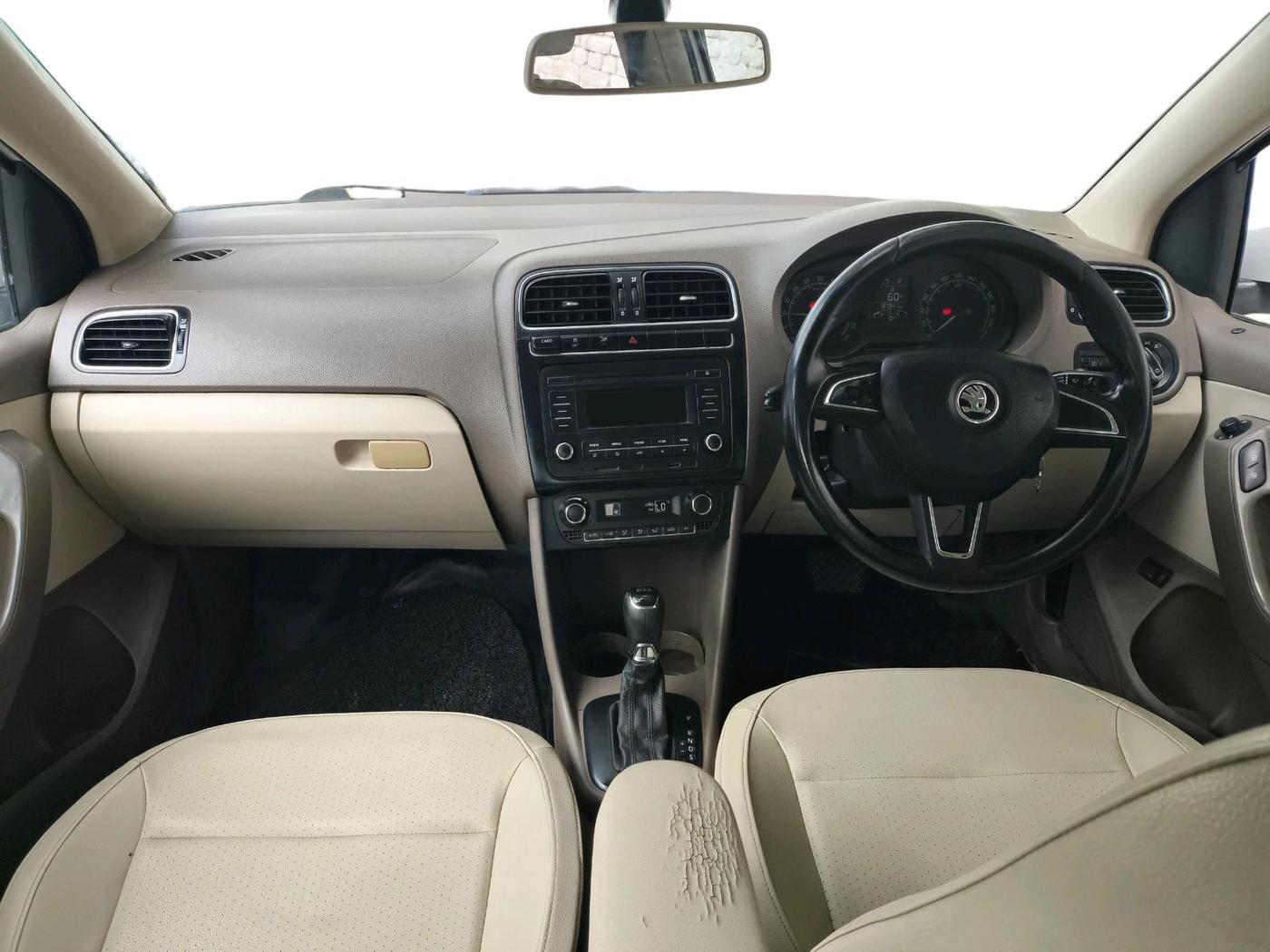 2016 Skoda Rapid STYLE 1.5 TDI AT, Diesel, Automatic, 87,341 km, interior