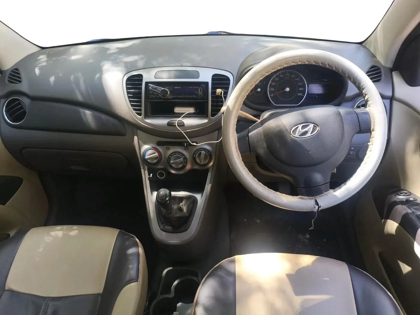 2013 Hyundai i10 MAGNA 1.2, CNG, Manual, 84,304 km, interior