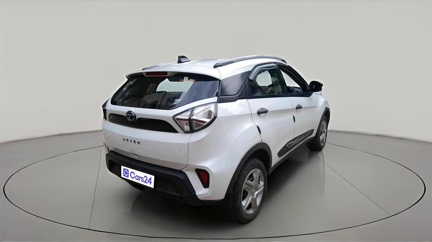 2022 Tata NEXON XM PLUS SUNROOF PETROL, Petrol, Manual, 48,781 km, exterior