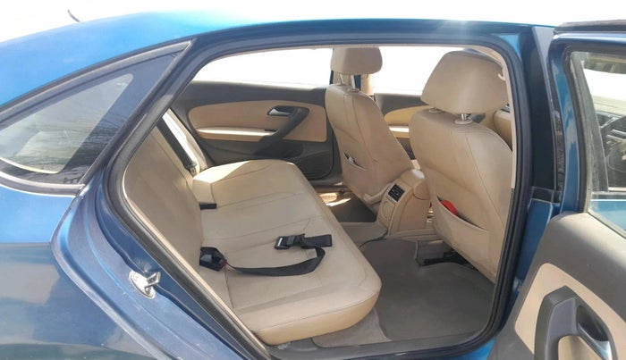 2016 Volkswagen Vento HIGHLINE 1.5 AT, Diesel, Automatic, 1,71,949 km, interior