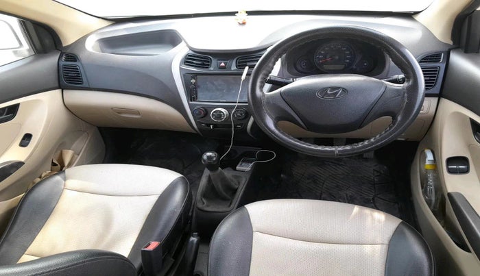 2016 Hyundai Eon ERA +, Petrol, Manual, 86,321 km, interior