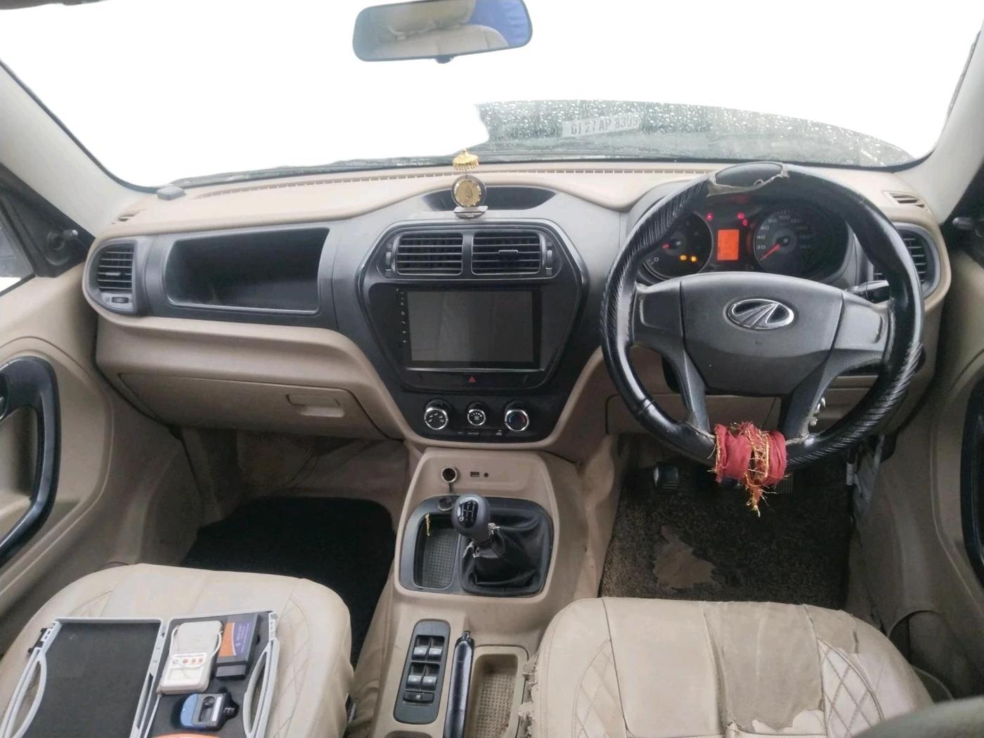 2016 Mahindra TUV300 T6 PLUS, Diesel, Manual, 1,30,511 km, interior