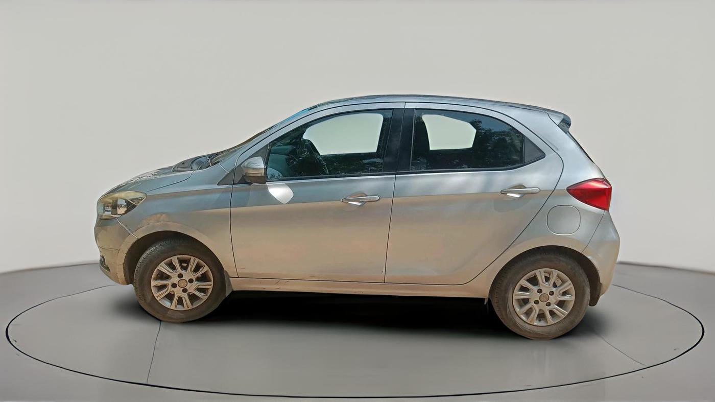 2018 Tata Tiago XZ PETROL, Petrol, Manual, 44,365 km, exterior