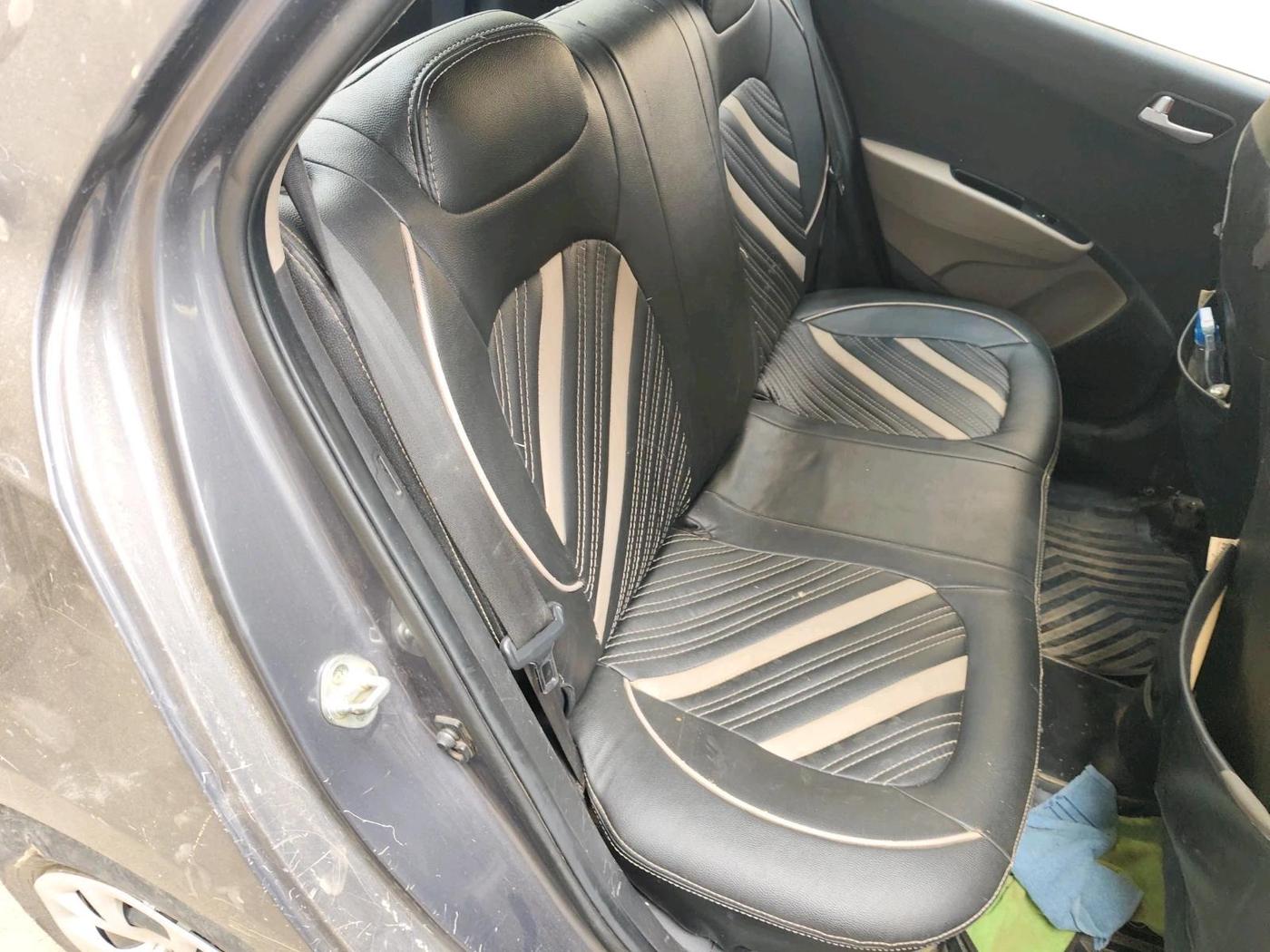 2018 Hyundai Grand i10 SPORTZ 1.2 KAPPA VTVT, Petrol, Manual, 1,07,839 km, interior