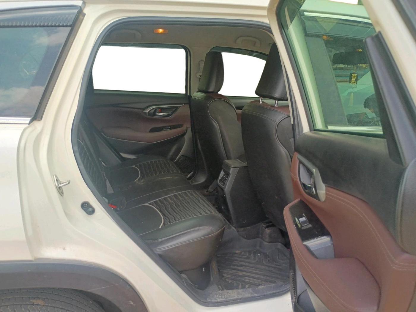 2024 Maruti Grand Vitara ZETA SMART HYBRID, Petrol, Manual, 43,677 km, interior