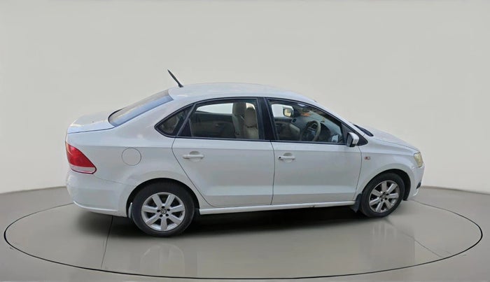 2011 Volkswagen Vento HIGHLINE 1.6 MPI, CNG, Manual, 1,00,570 km, exterior