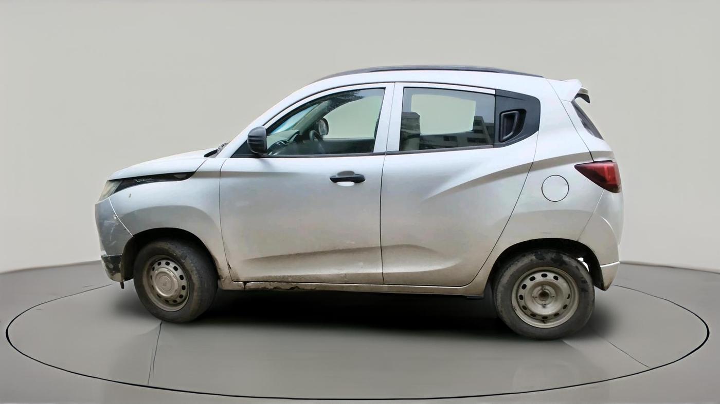 2017 Mahindra Kuv100 K2 6 STR, CNG, Manual, 1,32,584 km, exterior