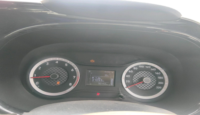 2022 Hyundai GRAND I10 NIOS SPORTZ 1.2 KAPPA VTVT CNG, CNG, Manual, 95,456 km, interior