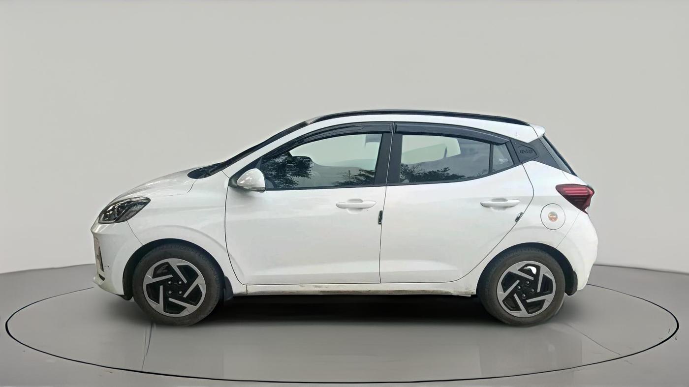 2024 Hyundai GRAND I10 NIOS SPORTZ 1.2 KAPPA VTVT, Petrol, Manual, 32,489 km, exterior