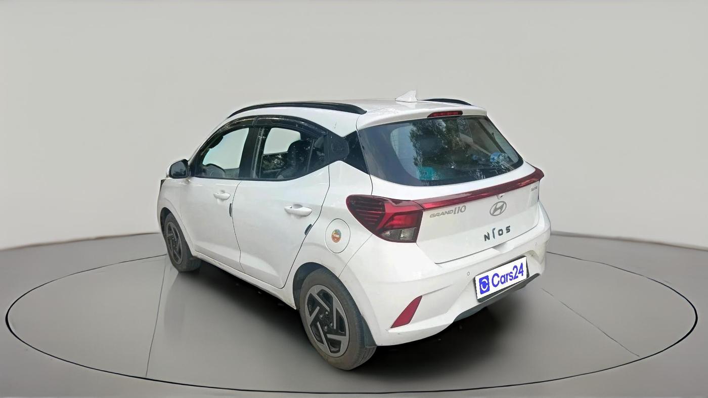 2024 Hyundai GRAND I10 NIOS SPORTZ 1.2 KAPPA VTVT, Petrol, Manual, 32,489 km, exterior