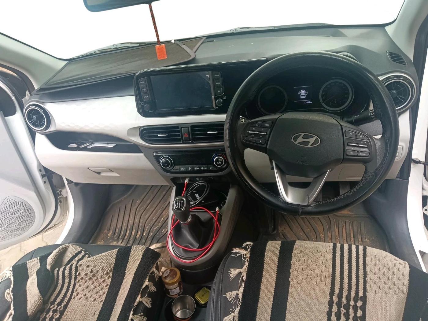 2024 Hyundai GRAND I10 NIOS SPORTZ 1.2 KAPPA VTVT, Petrol, Manual, 32,489 km, interior