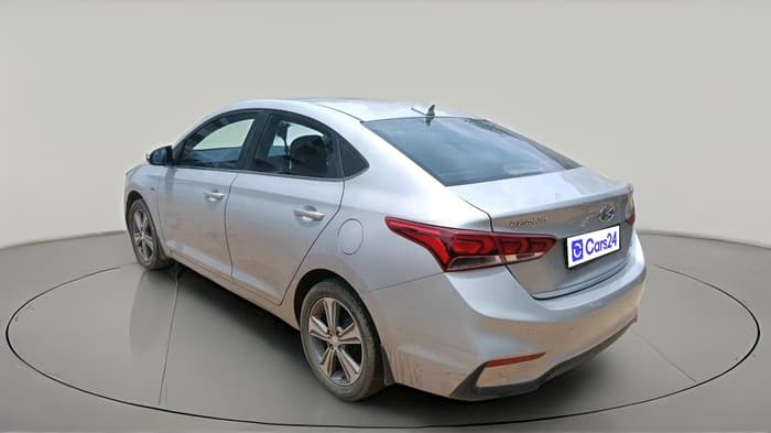 2018 Hyundai Verna 1.6 CRDI SX + AT, Diesel, Automatic, 1,05,705 km, exterior