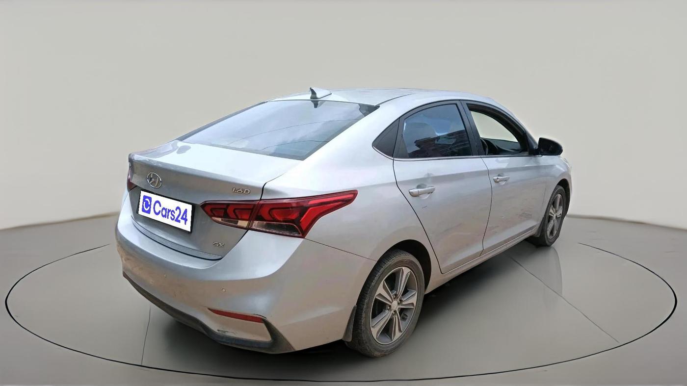 2018 Hyundai Verna 1.6 CRDI SX + AT, Diesel, Automatic, 1,05,705 km, exterior