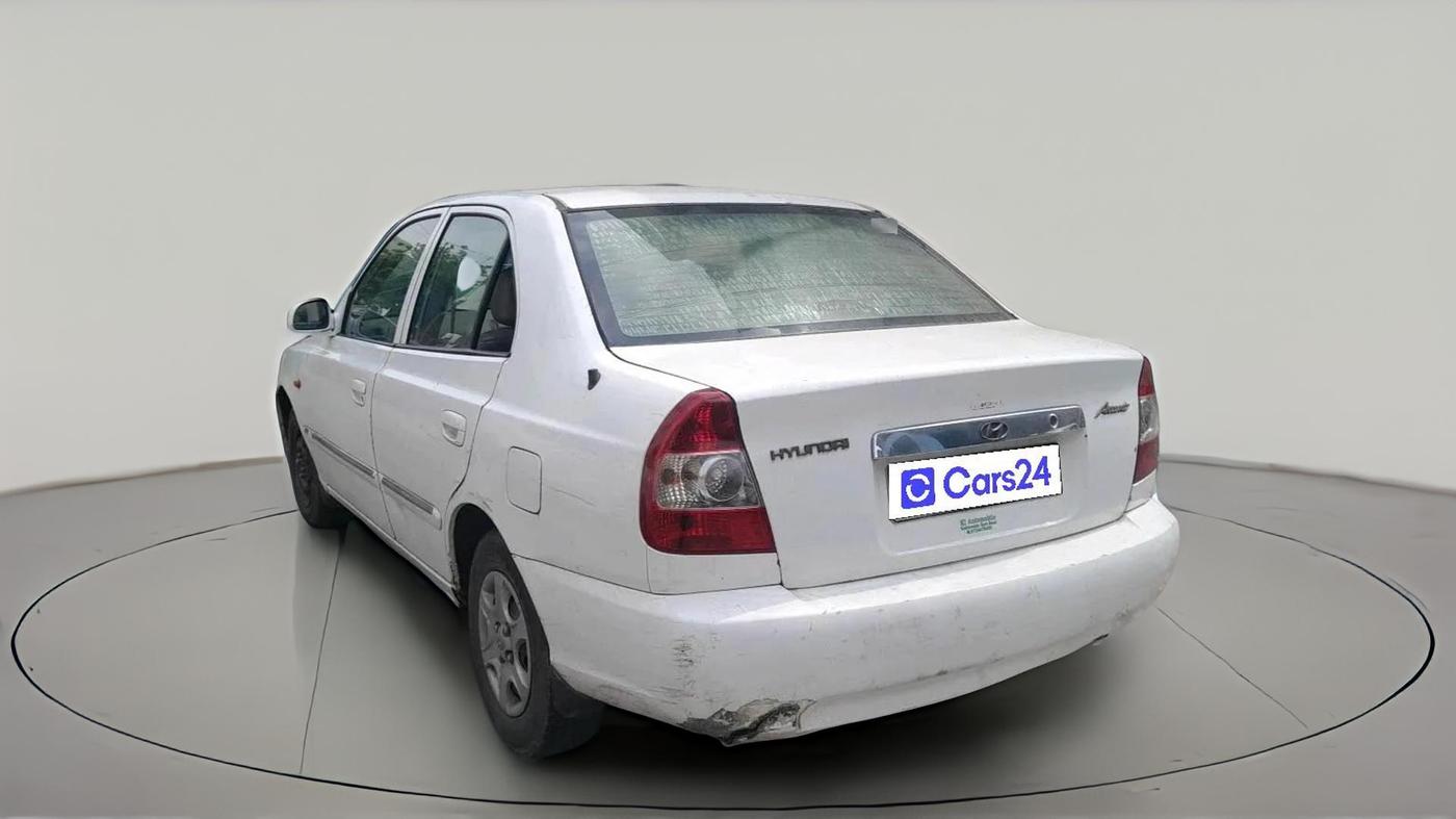 2011 Hyundai Accent GLE, CNG, Manual, 1,06,302 km, exterior