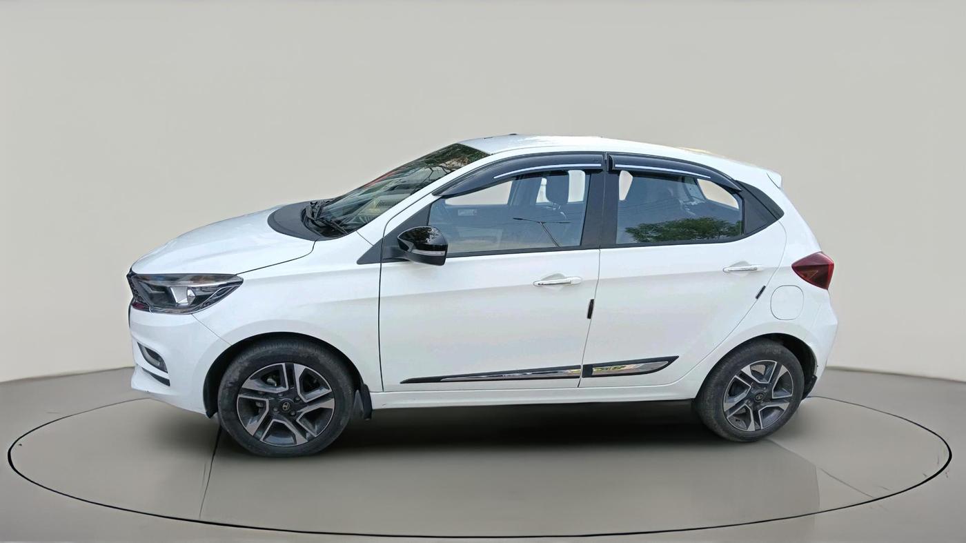 2024 Tata Tiago XZA PLUS PETROL, Petrol, Automatic, 14,144 km, exterior