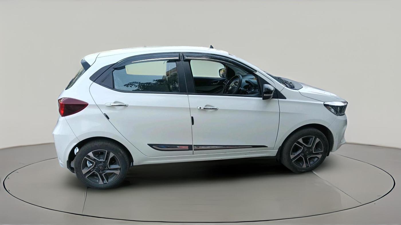 2024 Tata Tiago XZA PLUS PETROL, Petrol, Automatic, 14,144 km, exterior