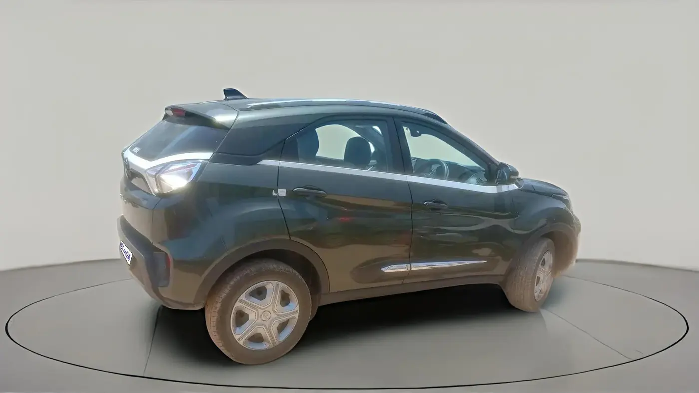 2022 Tata NEXON XM PLUS SUNROOF PETROL, Petrol, Manual, 26,938 km, exterior