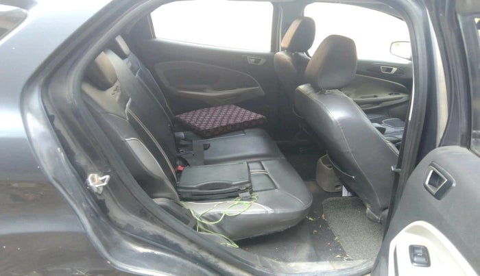 2014 Ford Ecosport TITANIUM 1.5L DIESEL, Diesel, Manual, 1,46,505 km, interior