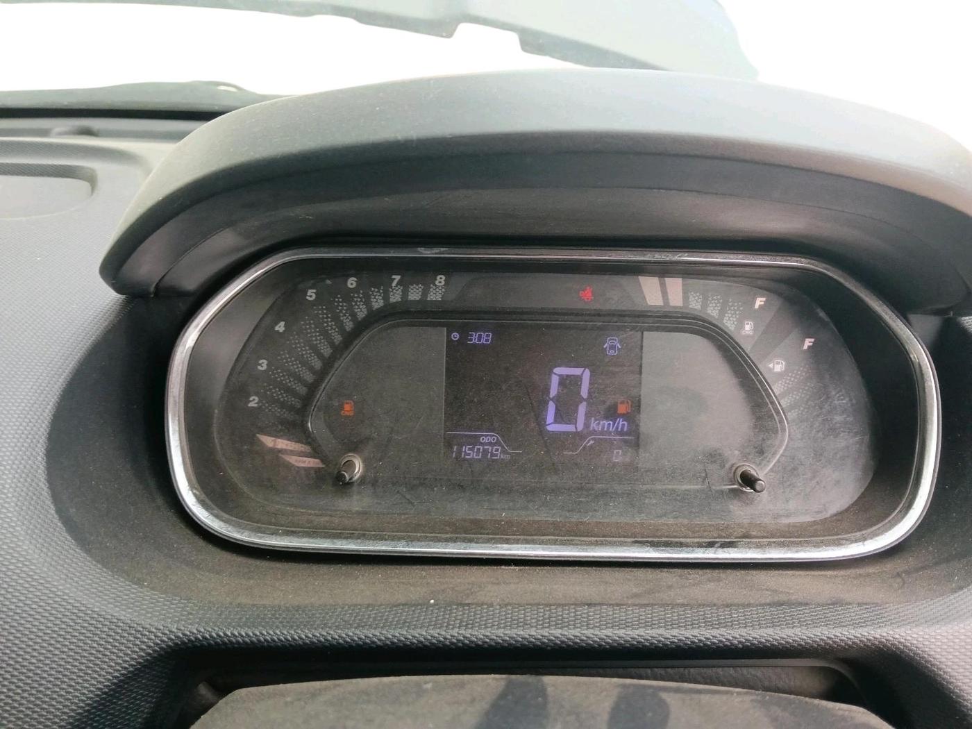 2022 Tata Tiago XT CNG, CNG, Manual, 1,15,079 km, interior