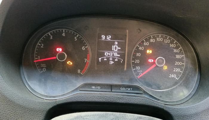 2016 Volkswagen Polo COMFORTLINE 1.2L, CNG, Manual, 1,04,378 km, interior