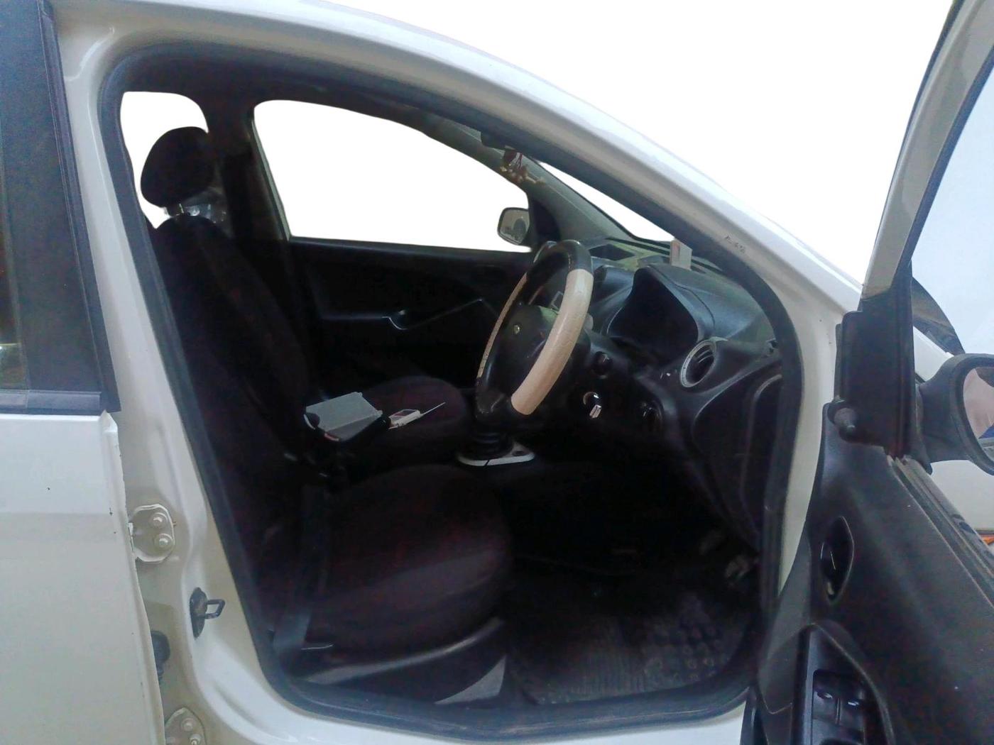 2011 Ford Figo EXI 1.4 DIESEL, Diesel, Manual, 2,03,864 km, interior