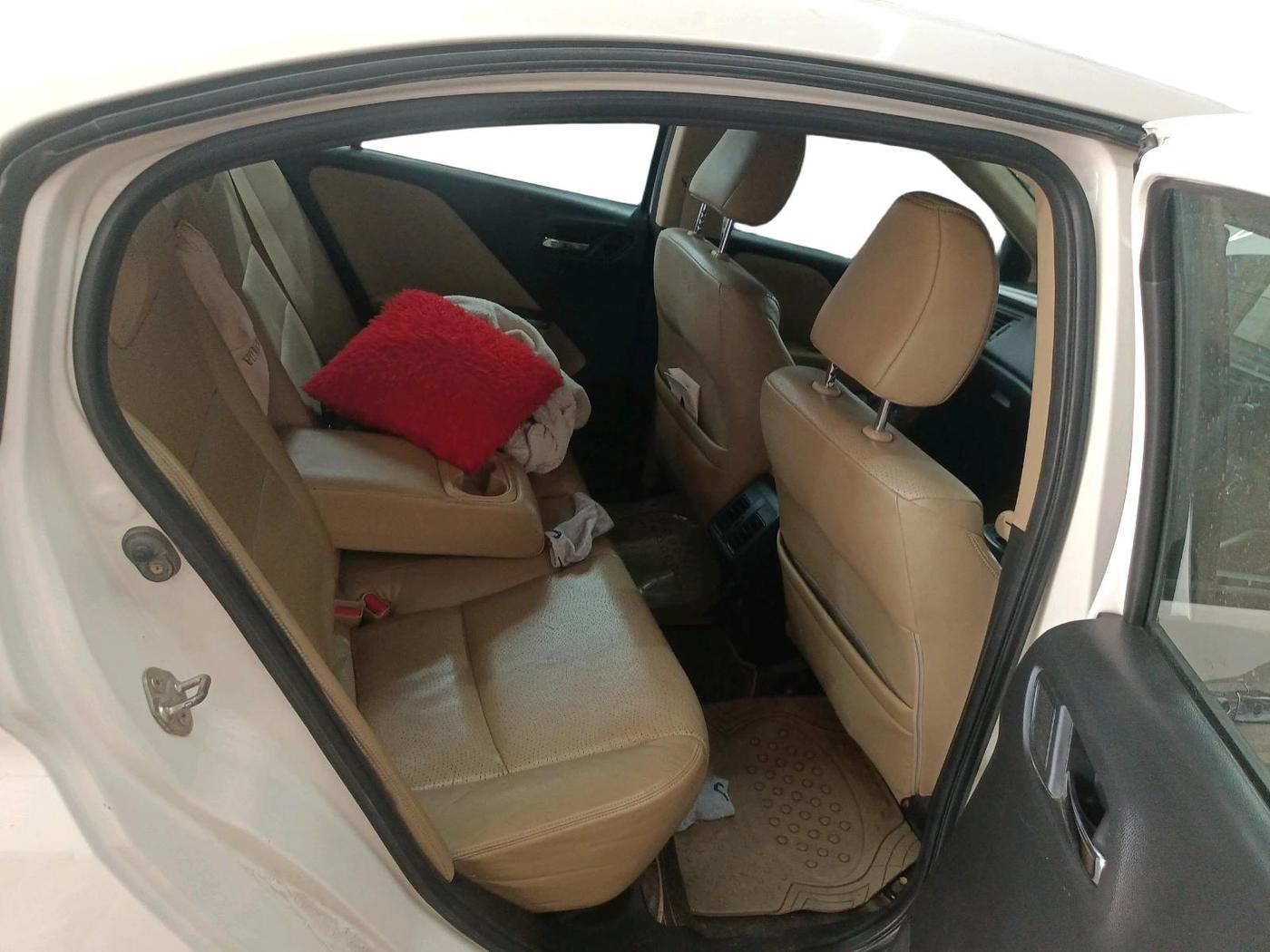 2015 Honda City 1.5L I-VTEC VX CVT, CNG, Automatic, 1,10,405 km, interior