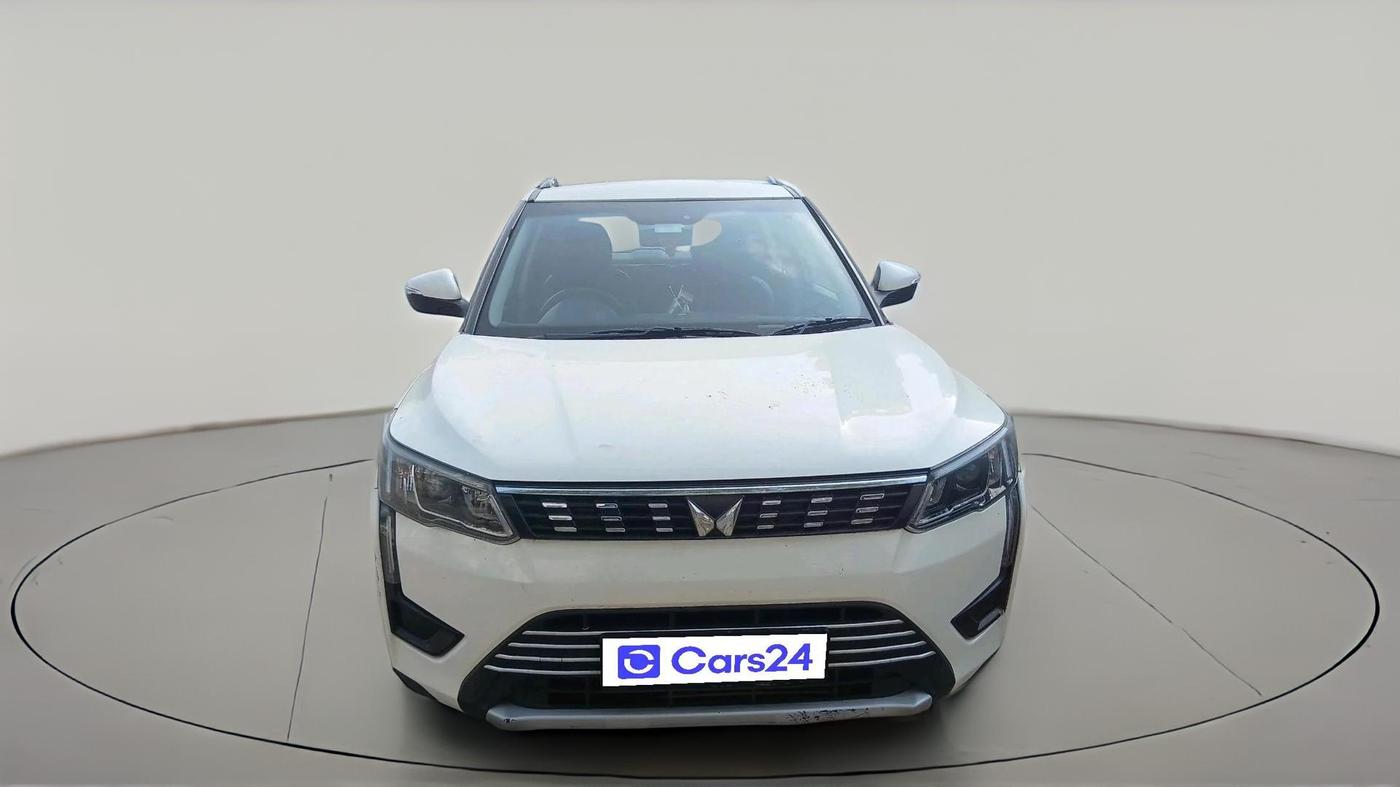 2023 Mahindra XUV300 W8 1.5 DIESEL, Diesel, Manual, 45,072 km, exterior