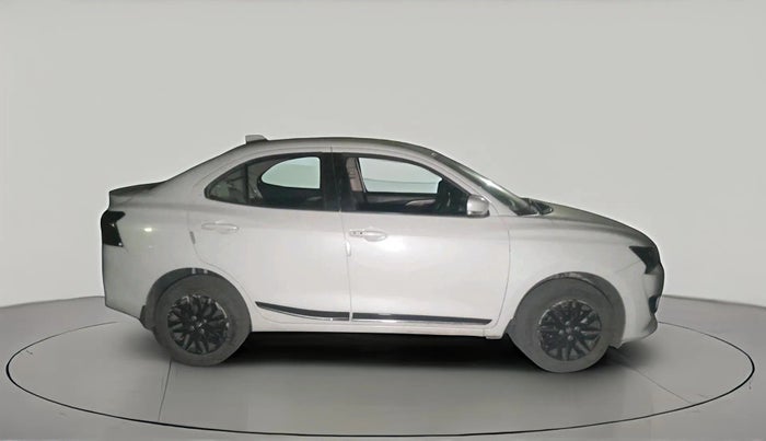 2024 Maruti Dzire ZXi CNG, CNG, Manual, 35,909 km, exterior