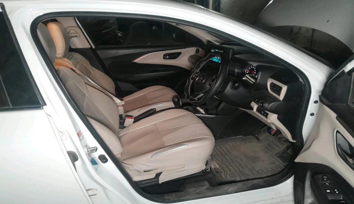 2024 Maruti Dzire ZXi CNG, CNG, Manual, 35,909 km, interior