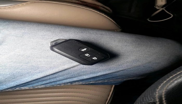 2024 Maruti Dzire ZXi CNG, CNG, Manual, 35,909 km, interior