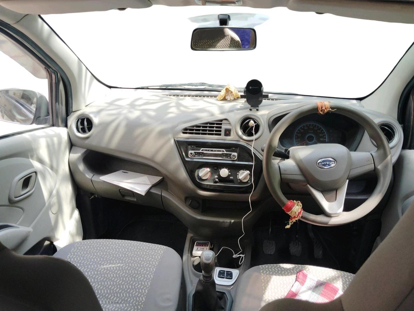 2017 Datsun Redi Go T (O), Petrol, Manual, 37,791 km, interior