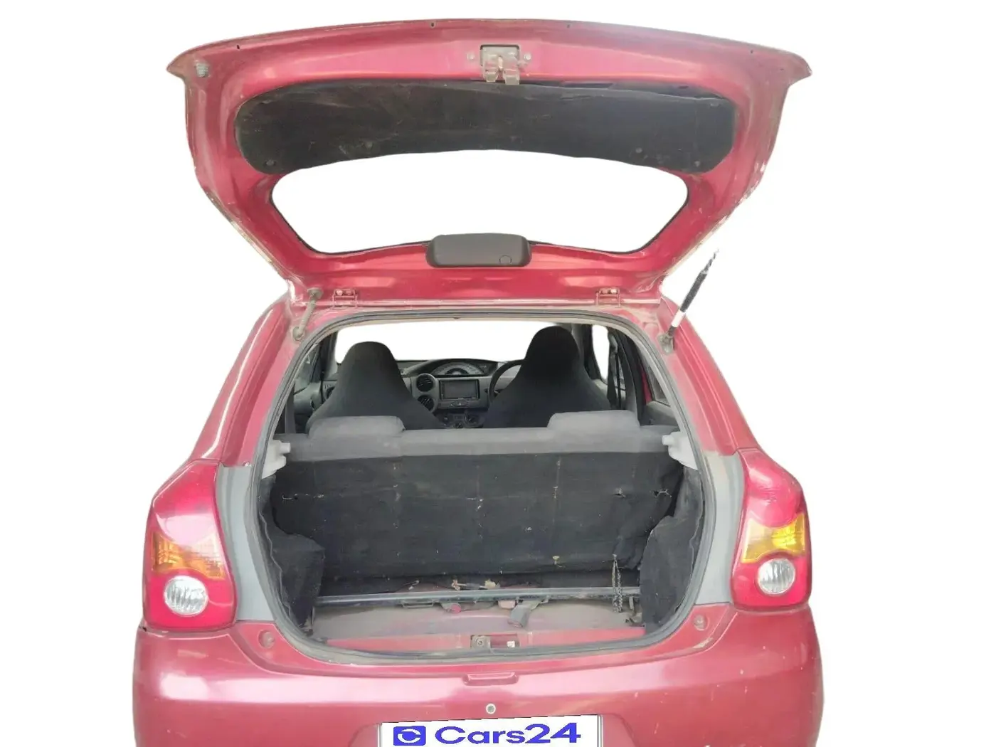 2013 Toyota Etios Liva GD, Diesel, Manual, 2,11,089 km, exterior