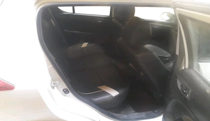 2012 Maruti Swift VXI, CNG, Manual, 1,68,759 km, interior