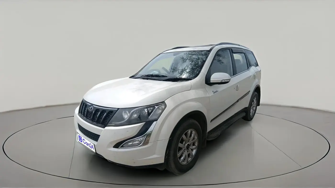 2018 Mahindra XUV500 W10, Diesel, Manual, 66,645 km, exterior
