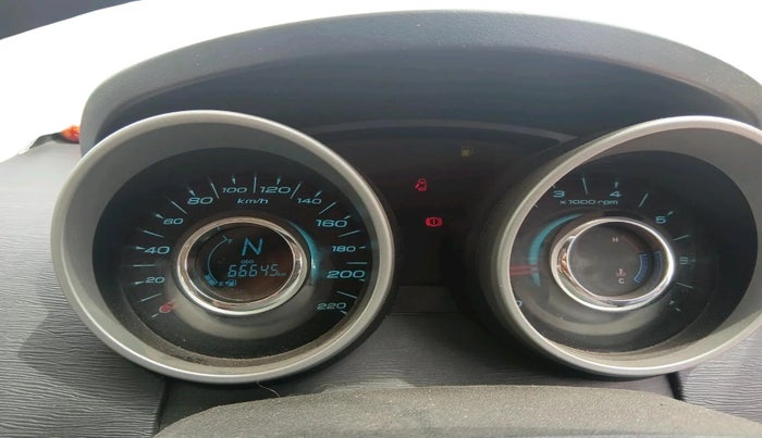 2018 Mahindra XUV500 W10, Diesel, Manual, 66,645 km, interior