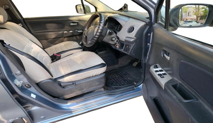 2011 Maruti Wagon R 1.0 VXI, Petrol, Manual, 60,354 km, interior