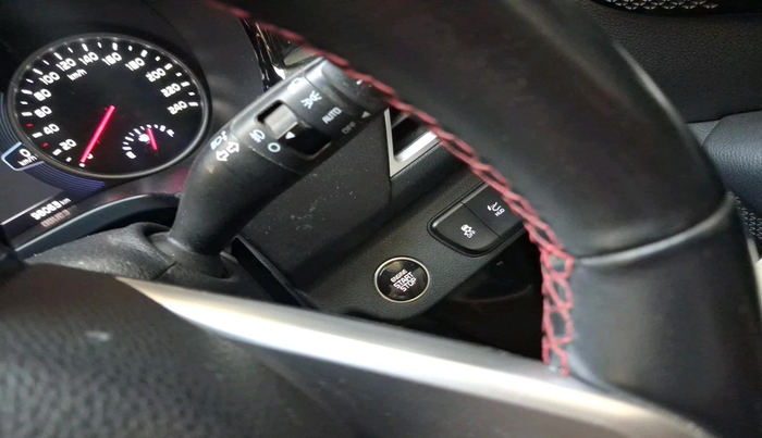 2021 KIA SELTOS GTX PLUS AT 1.5 DIESEL, Diesel, Automatic, 98,063 km, interior