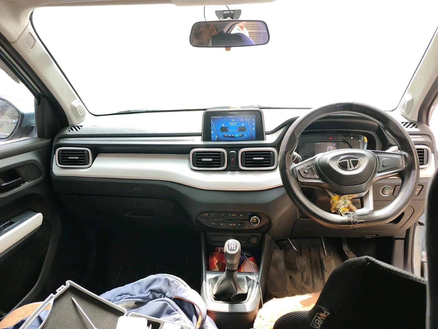 2024 Tata PUNCH ACCOMPLISHED MT CNG, CNG, Manual, 28,892 km, interior