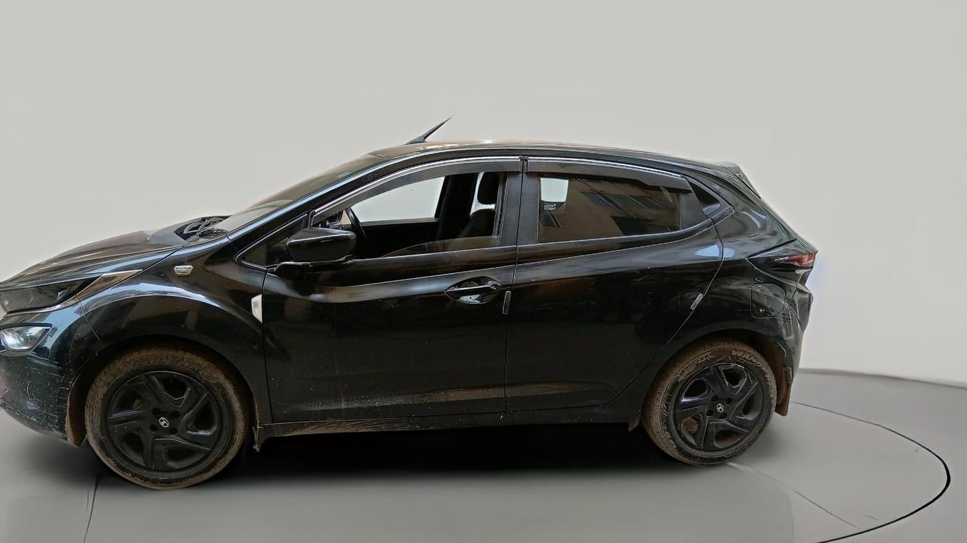 2023 Tata ALTROZ XTA DARK EDTION, CNG, Automatic, 67,266 km, exterior