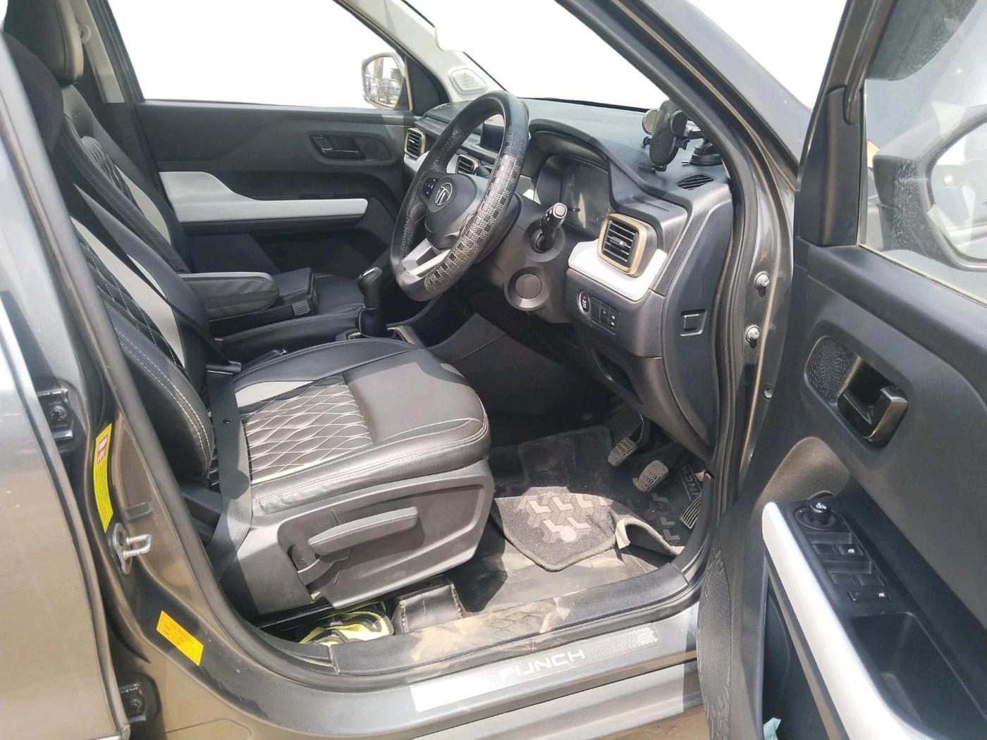 2023 Tata PUNCH ACCOMPLISHED DAZZLE SUNROOF CNG MT, CNG, Manual, 77,954 km, interior