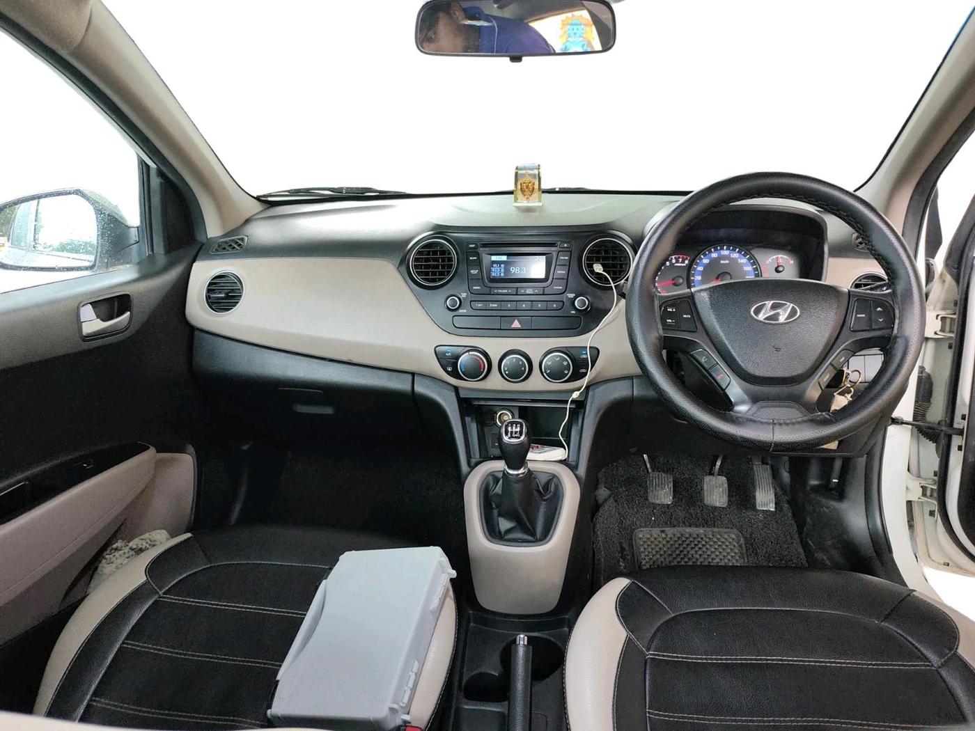 2015 Hyundai Xcent S 1.2, Petrol, Manual, 78,085 km, interior