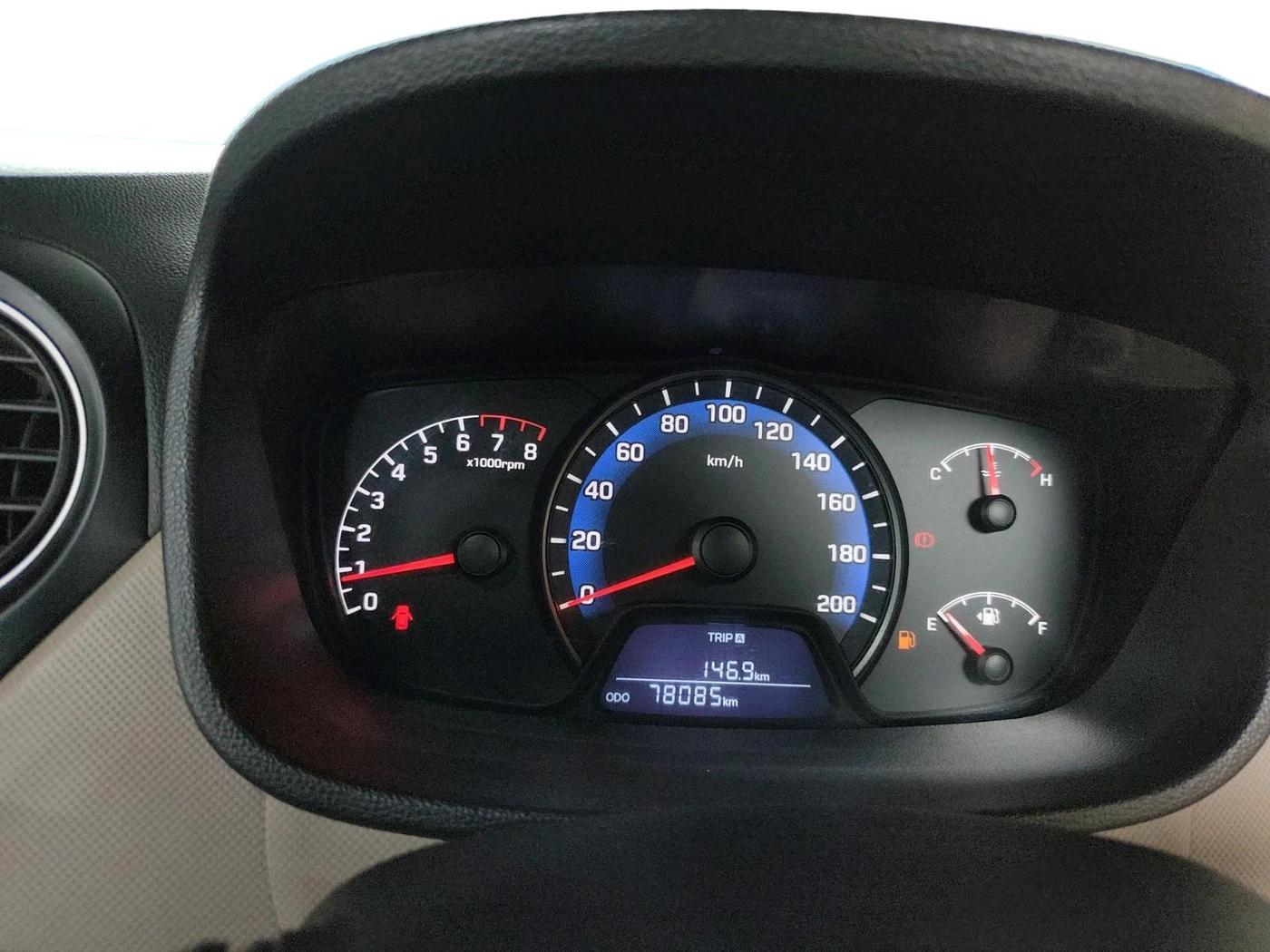 2015 Hyundai Xcent S 1.2, Petrol, Manual, 78,085 km, interior